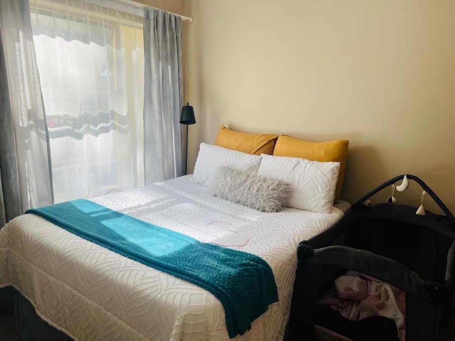 2 Bedroom Property for Sale in Geelhoutpark North West